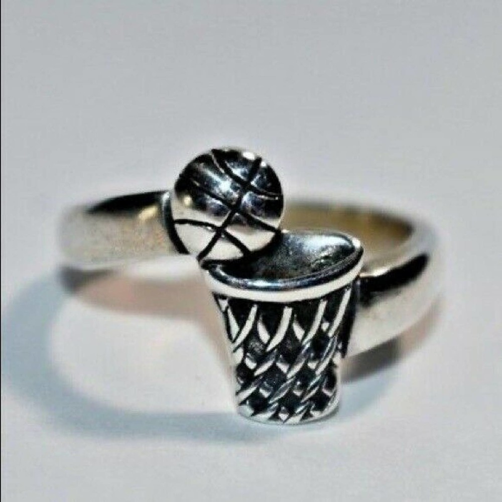 James Avery Basketball Hoop Sports Ring Rare 8.5 - Gem